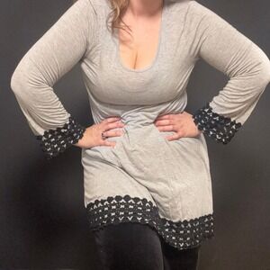 Alya Gray Long Sleeve Tunic Dress Black Crochet Lace Trim Boho Women Medium Cozy
